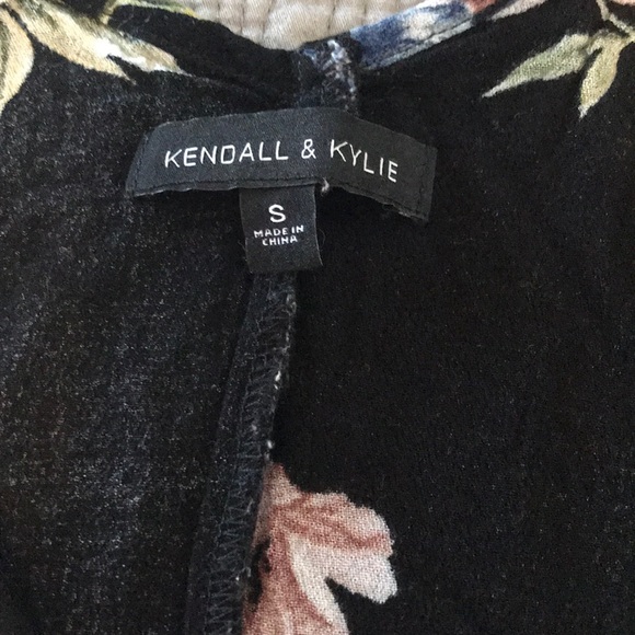 Kendal & Kylie beach sun dress deep v cut - Picture 2 of 2